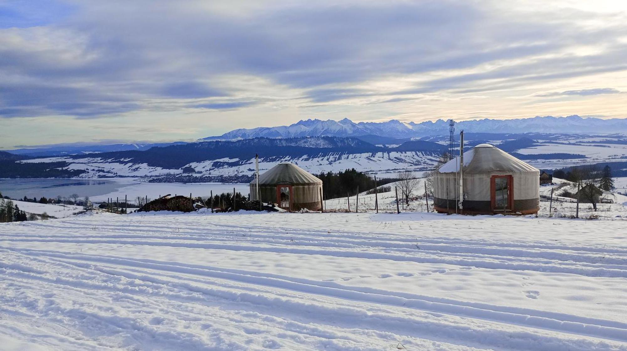 Woda Gory Las - Glamping Caloroczny Szlembark Экстерьер фото